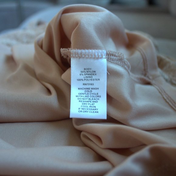 Cable & Gauge | Beige Sleeveless Blouse - Picture 9 of 9